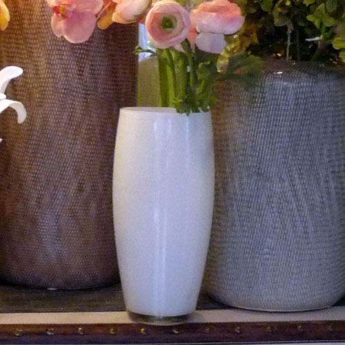 Vase blanc en verre